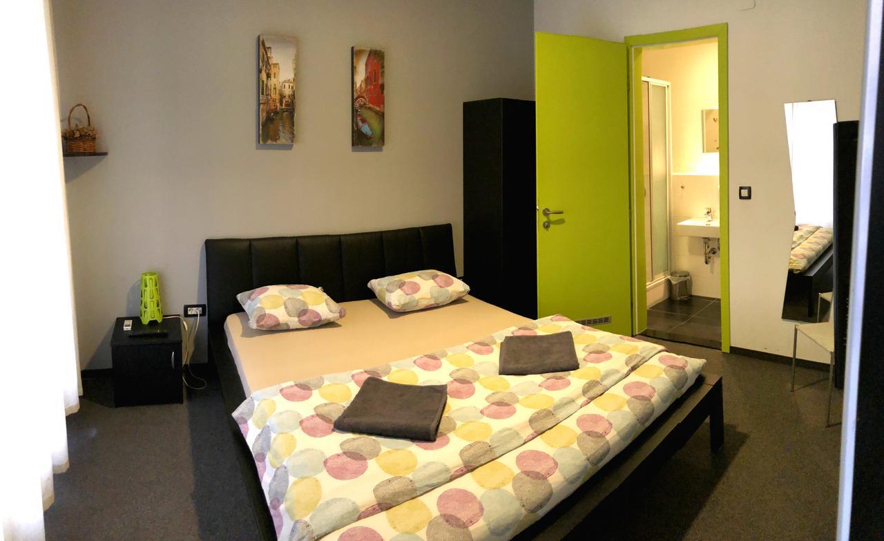 Hostel Chic Zagreb Exterior foto